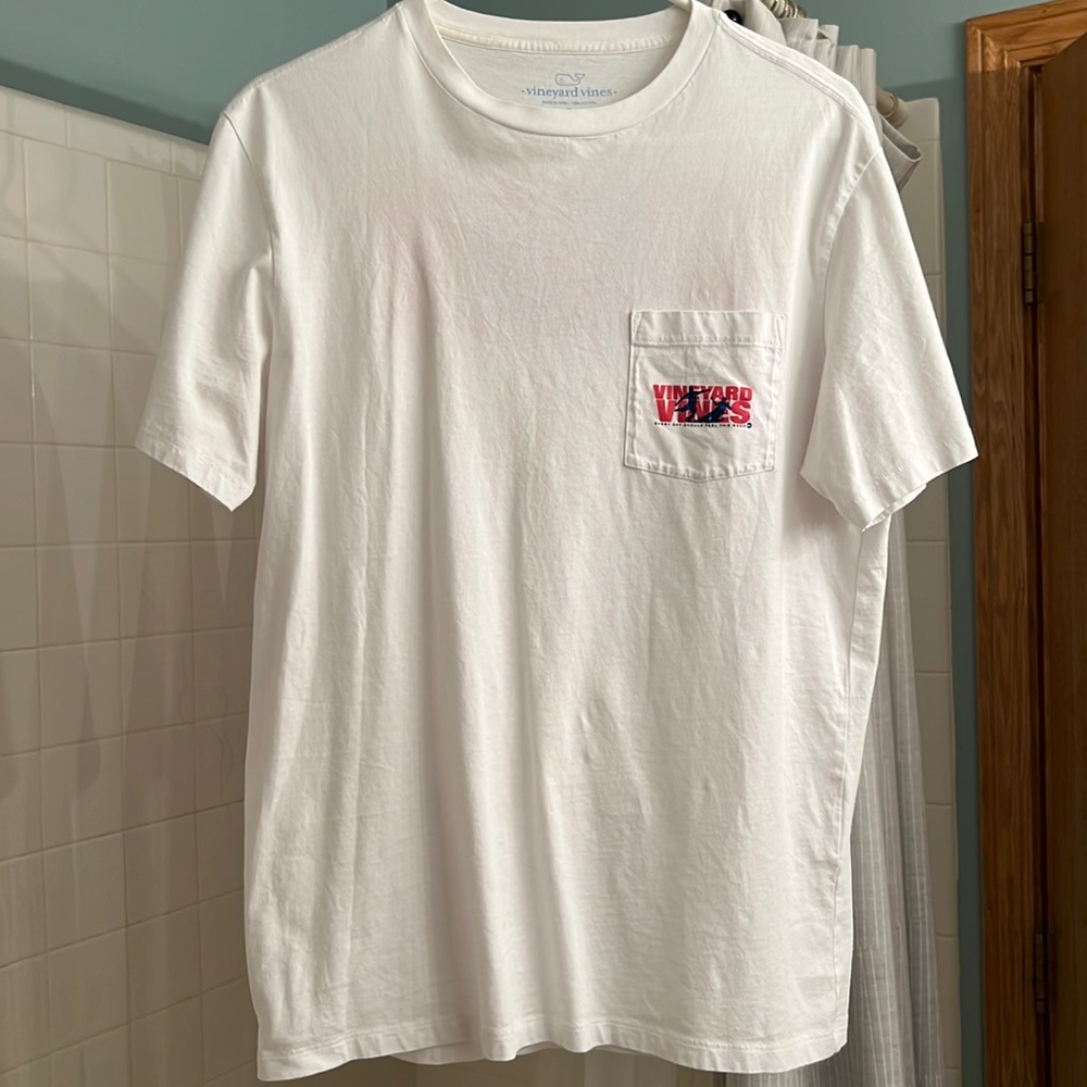 Vineyard Vines Tee